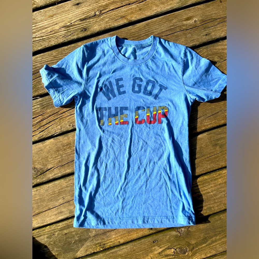 WE GOT THE CUP Graphic Tee Blue STL St Louis Hockey T-Shirt XL Boy / Men Small